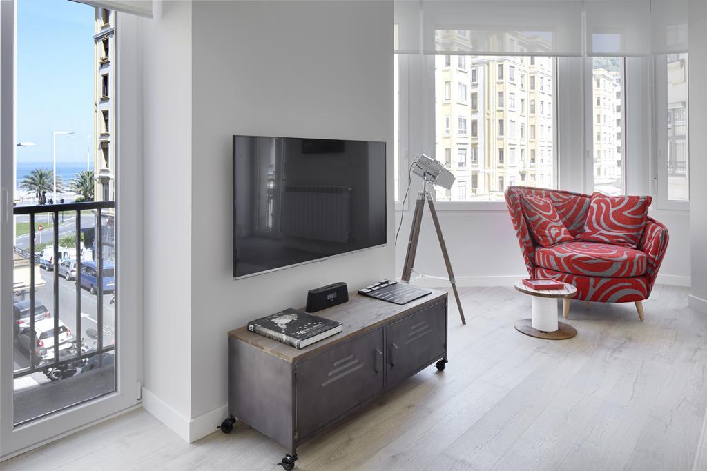 Zurriola Zinema By Feelfree Rentals San Sebastian Phòng bức ảnh
